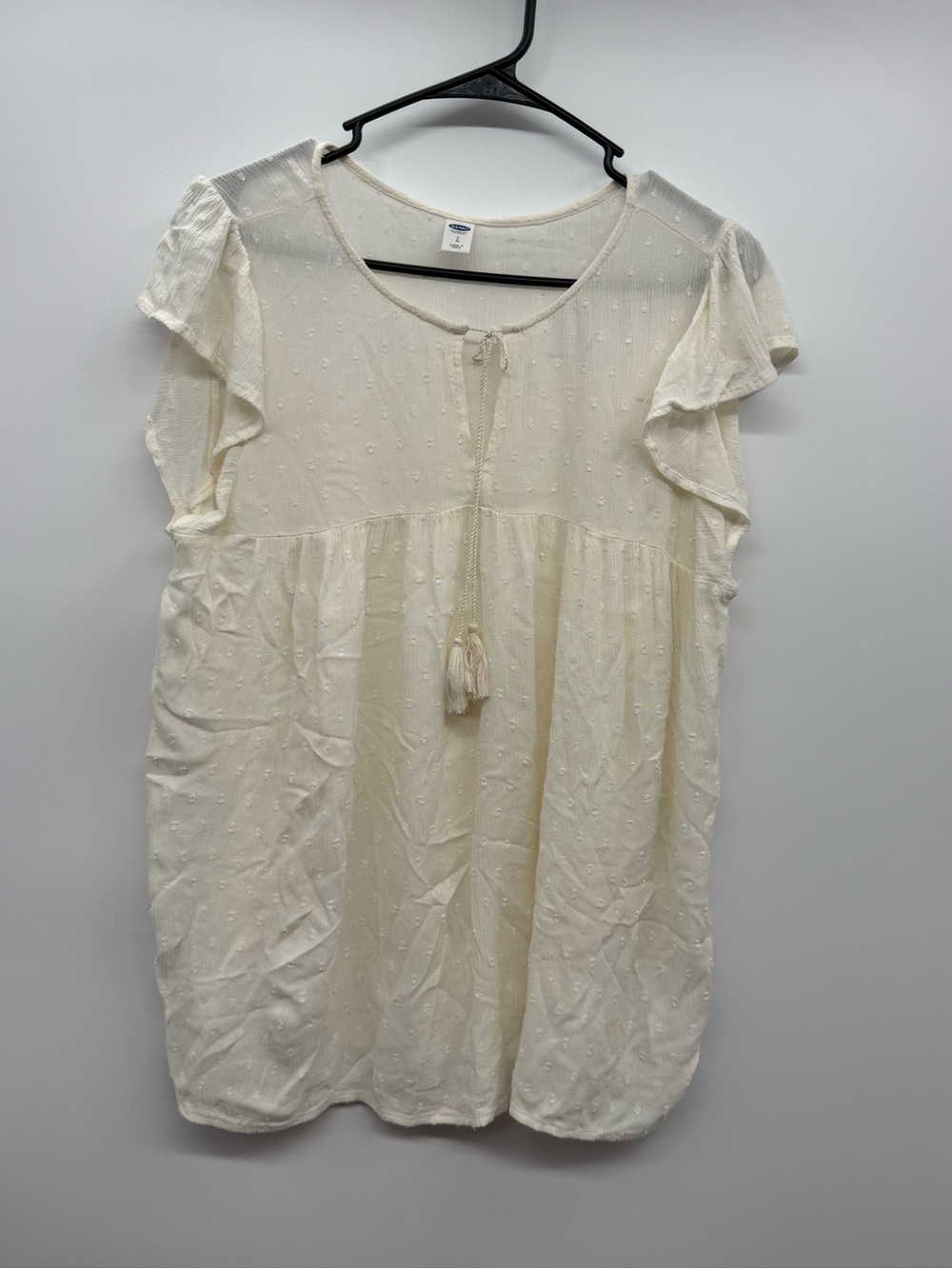 Old Navy women's cream-colored blouse, size L